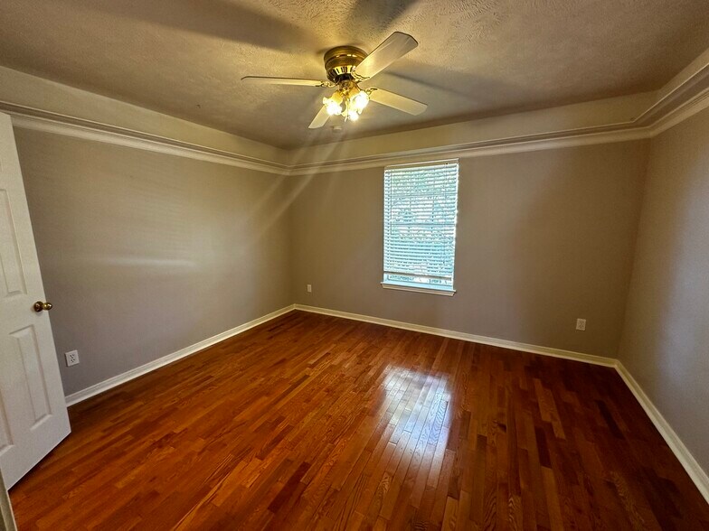 Building Photo - 4103 Pebble Beach Dr