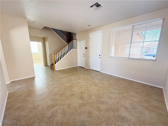 Building Photo - 9950 Shadow Grove Ave