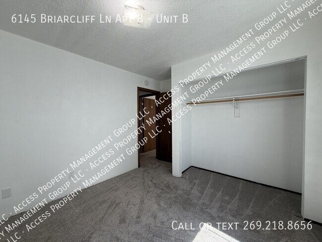 Building Photo - 6145 Briarcliff Ln