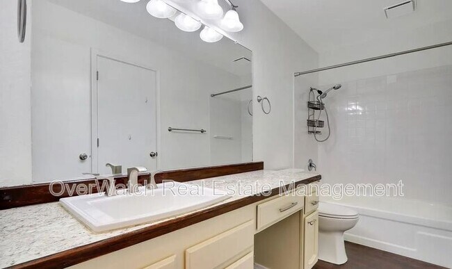 Building Photo - 4202 Pinnacle Cir