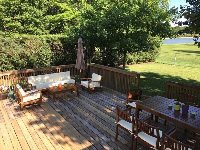 Building Photo - 3825 Brett Ln