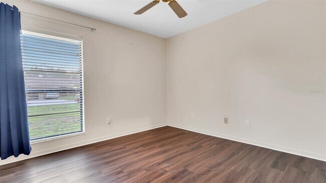 Building Photo - 6725 Islander Ln