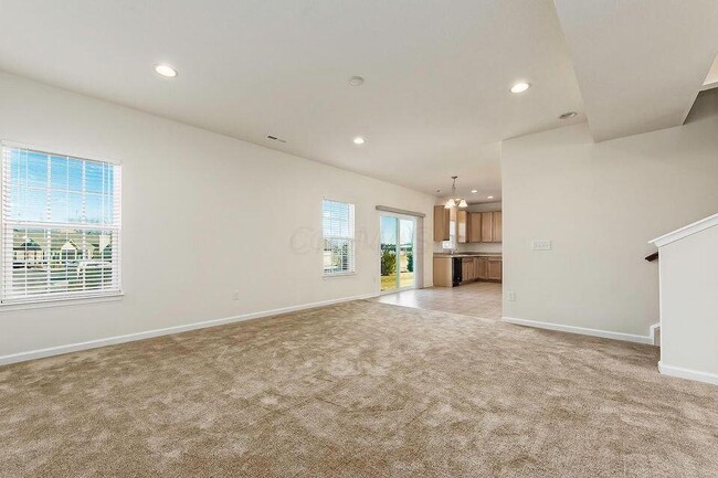 Building Photo - 6135 Brandon Dr