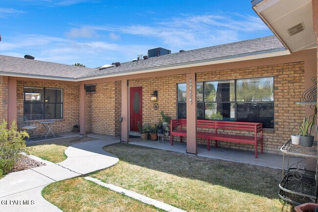 Primary Photo - 779 Clay Ct