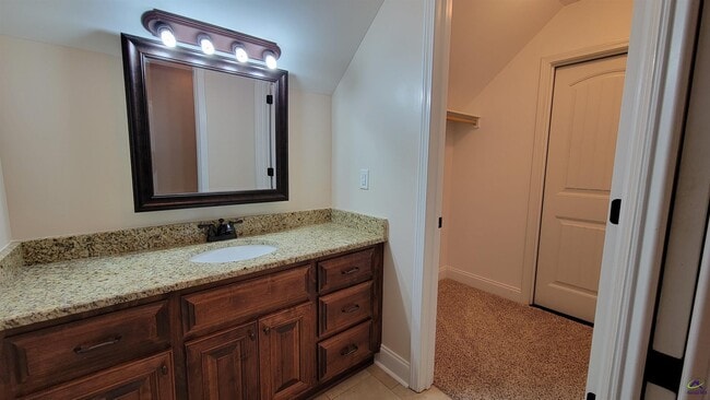 Building Photo - 105 Fortune Way