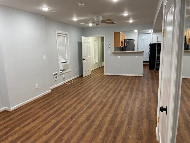 Building Photo - 5014 Curtis Ave