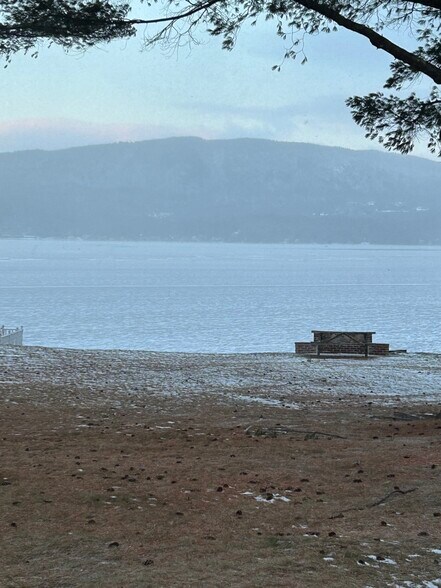 Building Photo - 1315 Mayhew Tpke