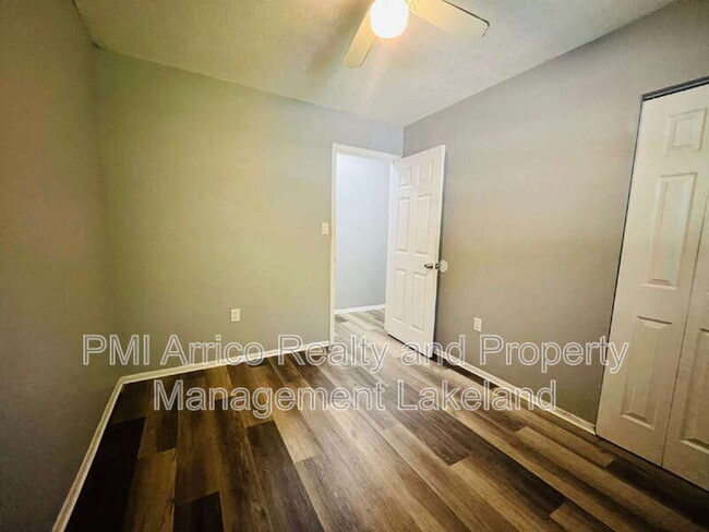 Building Photo - 1223 Ave L