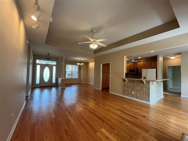 Building Photo - 8309 Grayson Grove