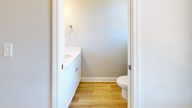 Building Photo - 1032 Moen Lp