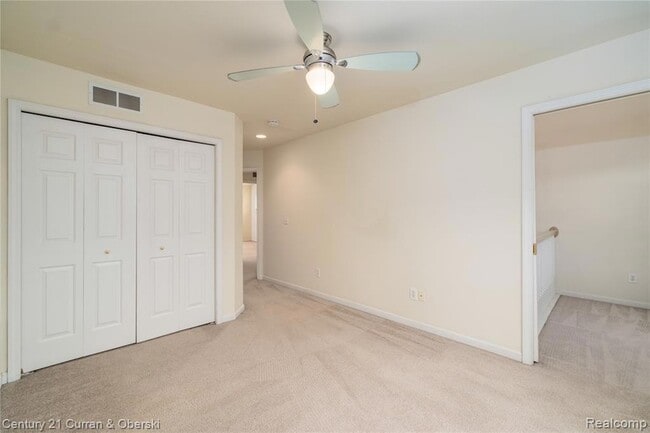 Building Photo - 50529 Beechwood Ct