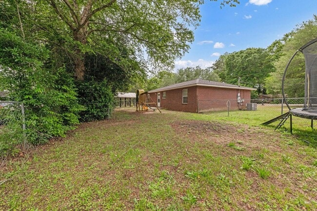 Building Photo - 5246 Sewell Rd