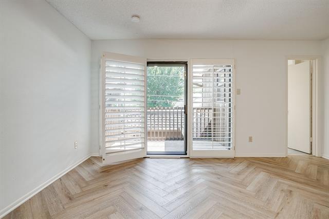 Building Photo - 5605 Collinwood Ave