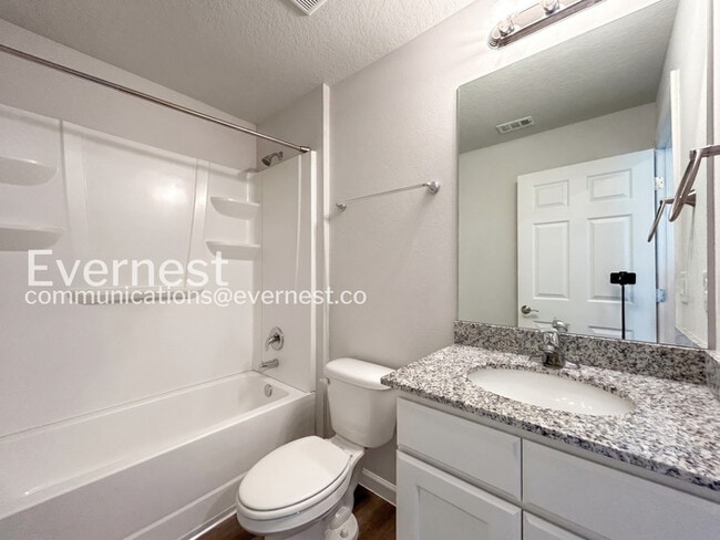 Building Photo - 4 Sea Ship Pl