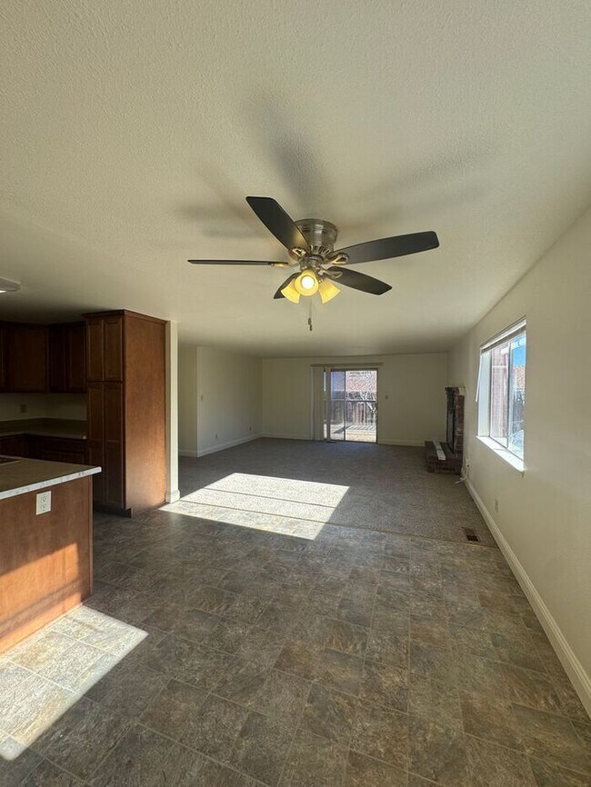 Building Photo - Spacious 5 Bedroom Home in NW Reno with 2 Primary Suites