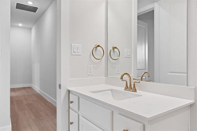 Building Photo - 4436 Burge Ave