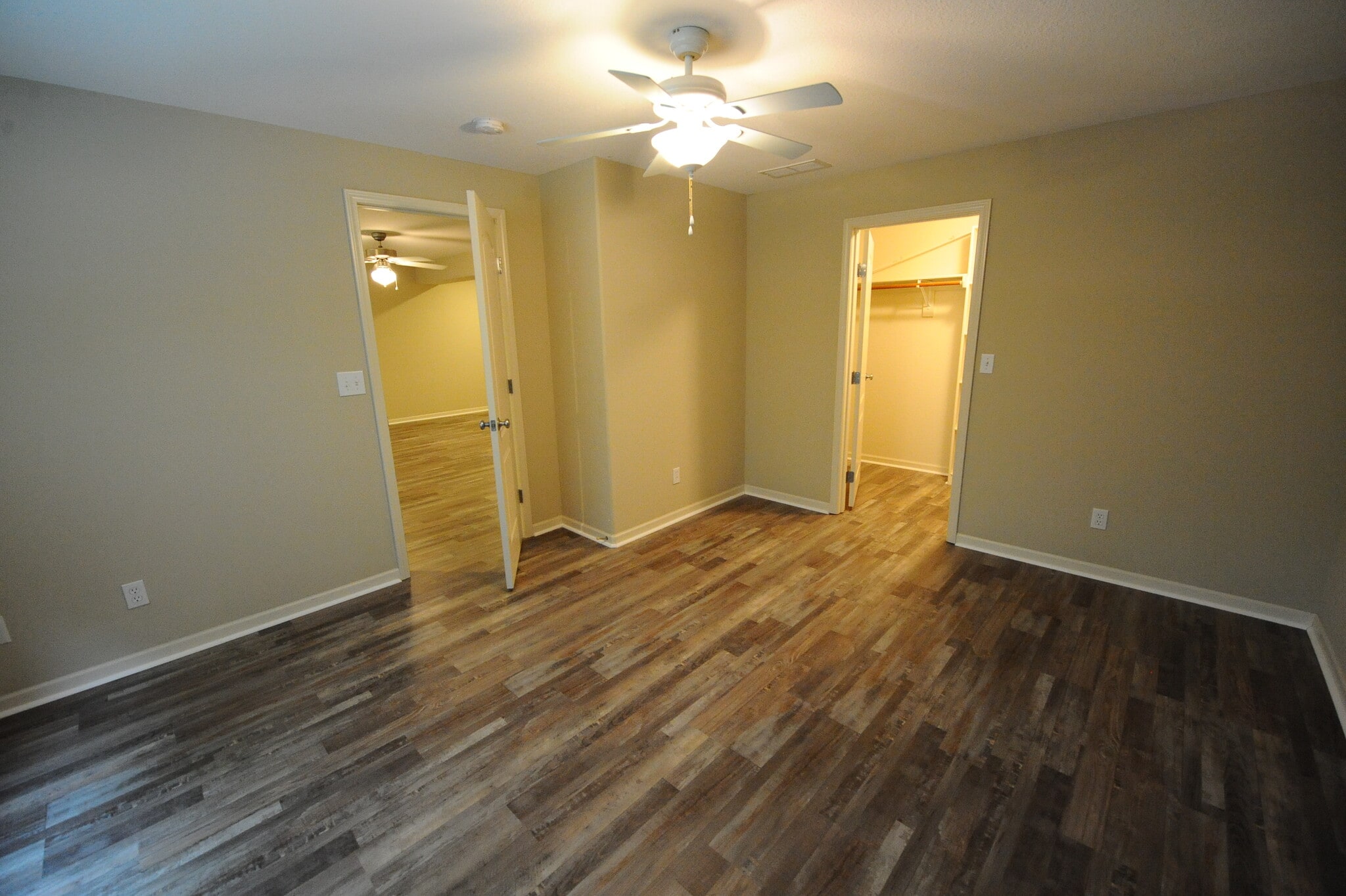 Building Photo - 3204 NW 67th Ct