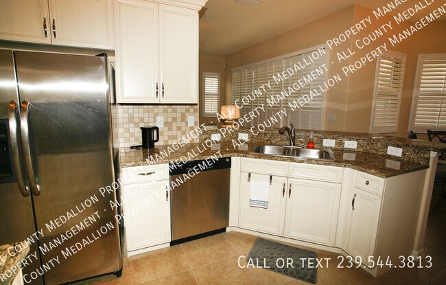 Building Photo - 11070 Esteban Dr