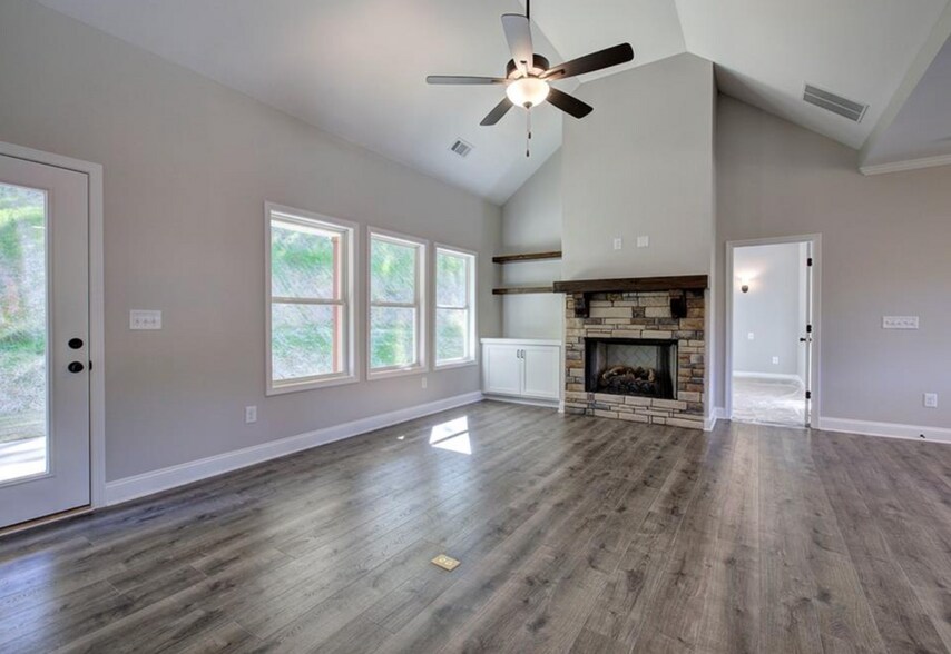 Building Photo - 309 Arbor Cir