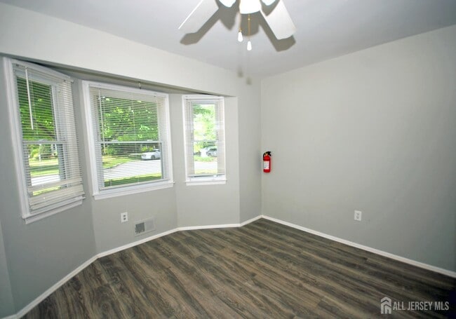 Building Photo - 1 Orchid Ct