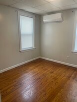 Building Photo - 61 Gage St