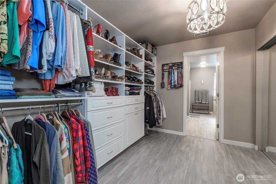 Building Photo - 1438 Farina Lp SE