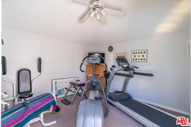 Building Photo - 5501 Cantaloupe Ave