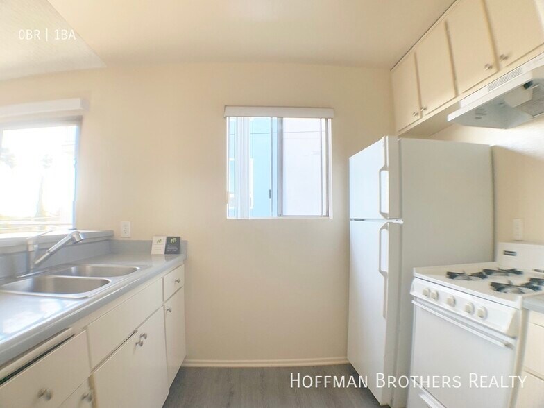 Building Photo - 12602 Venice Blvd.