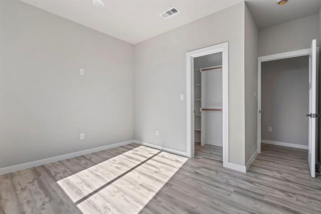 Building Photo - 948 S Corinth St Rd