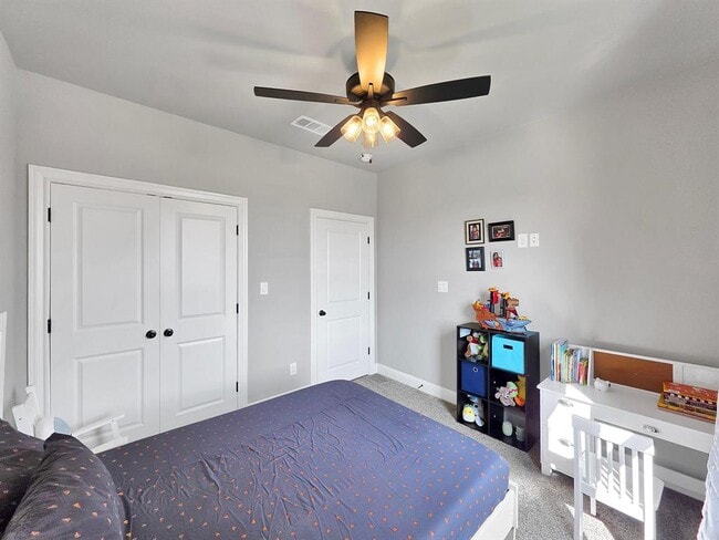 Building Photo - 10340 Dominion Ranch Dr