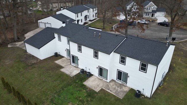 Building Photo - 5017 Birchwood Ln