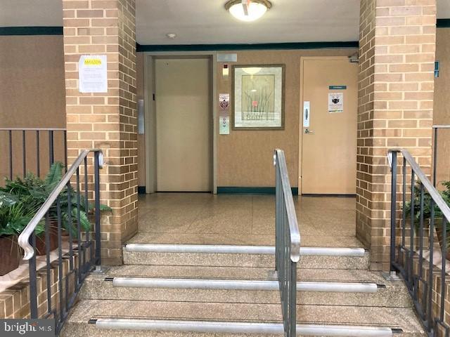 Building Photo - 8601 Manchester Rd