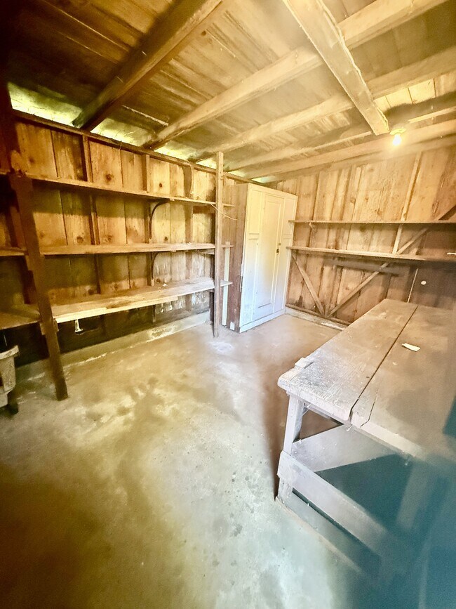 Building Photo - 10819 Conifer Ln
