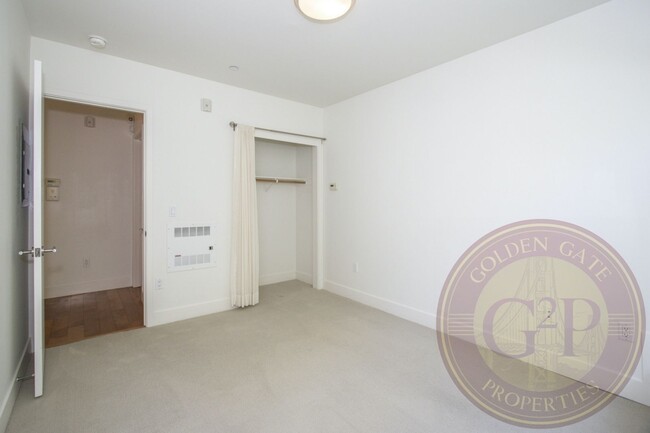 Building Photo - SoMa - 1 BR, 1 BA Condo 569 Sq. Ft. - 3D V...