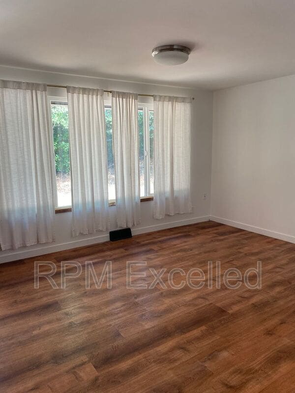 Building Photo - 3215 S 259th Pl