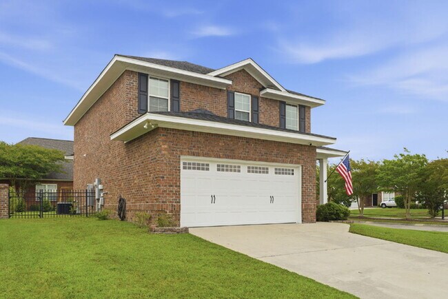 Building Photo - Now available, freshly painted with a community pool!