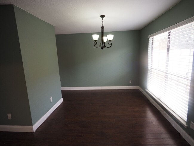 Building Photo - Amazing Austin condo!