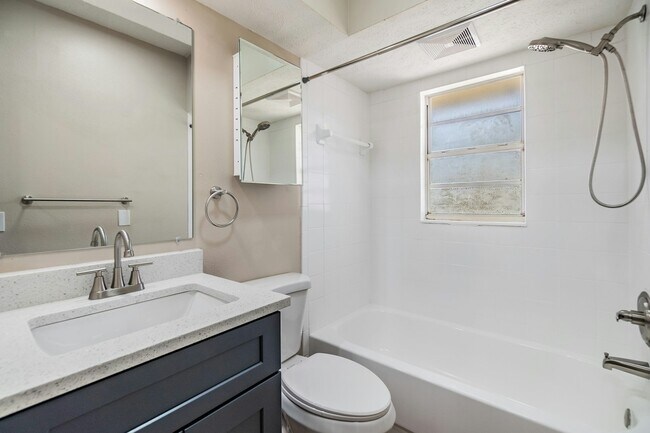 Building Photo - 6746 Carnelian Ave