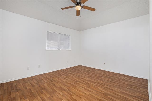 Building Photo - 1105 Irene Dr