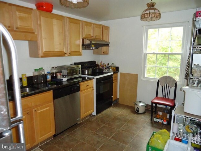 Building Photo - 6011 Heathwick Ct