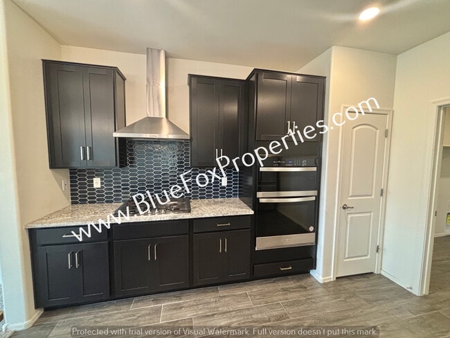 Building Photo - 8896 E Pantano Bluff Dr