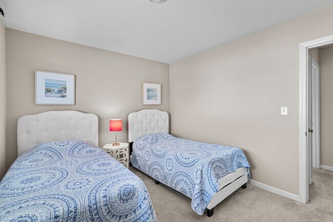Building Photo - All Inclusive Winter Rental Single Family ...
