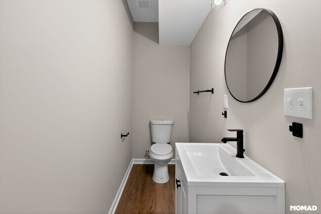 Building Photo - 1590 Highland Farm Dr