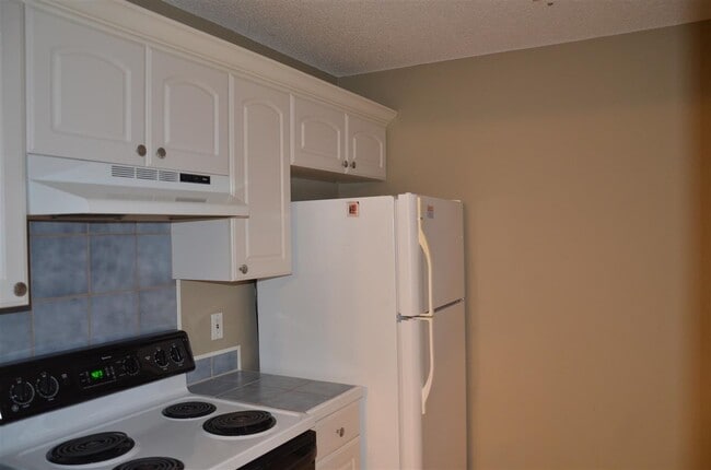 Building Photo - 3332 Argonaut Dr