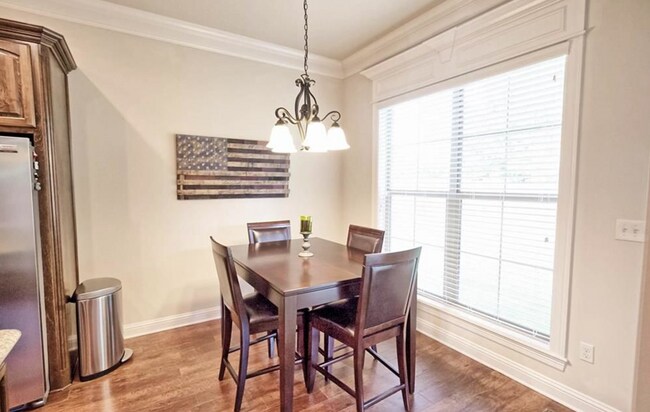 Building Photo - Beautiful 3 bed/3 bath home in Gardens of ...