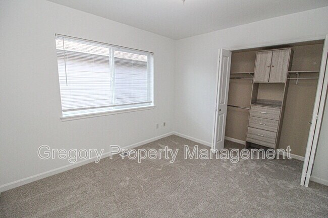 Building Photo - 14507 38th Dr SE