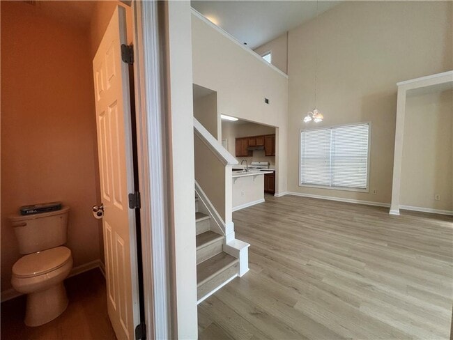 Building Photo - 2233 Worrall Hill Dr