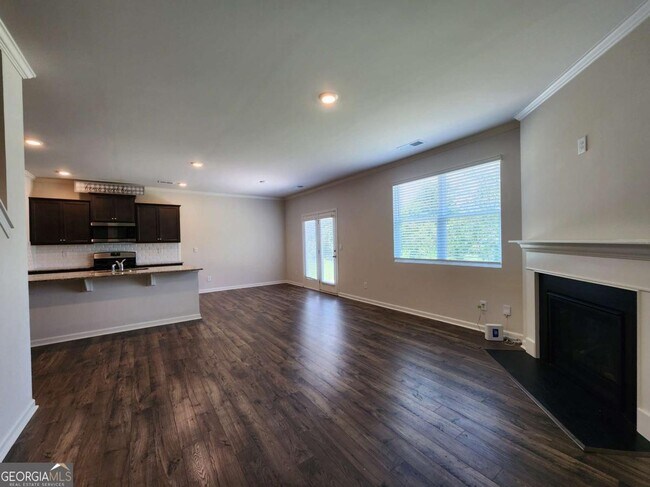 Building Photo - 4825 Layton Dr