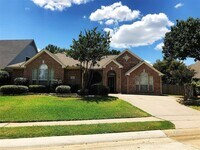 Building Photo - 2016 Vintage Cir