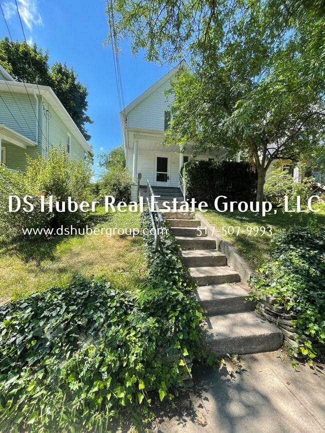 Building Photo - 132 S Magnolia Ave